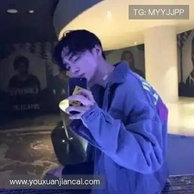 孔铃媚